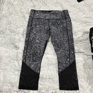 Lululemon Speckled Black and White Leggings